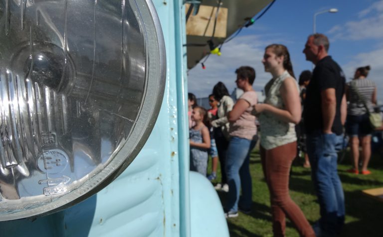 Foodtruck festival Rrrollend Vlissingen - Plog ZeeuwsenZO- Frietjes halen