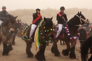 Straô op Schouwen: een Zeeuws dorpsfeest met gewassen voeten